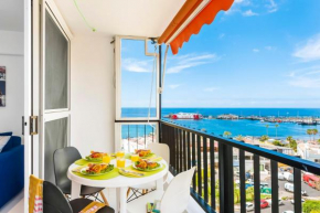 76. Los Cristianos first sea line, parking, Wi Fi